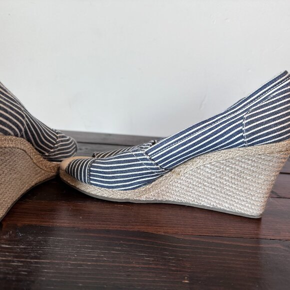 Toms Wedges Size 8 - Picture 5 of 5